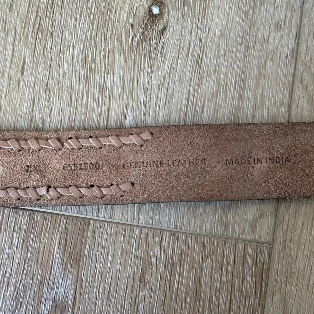 Brown Leather Belt with Floral Design XXL